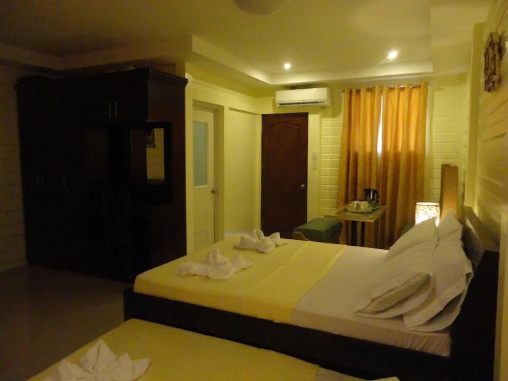 almira diving resort