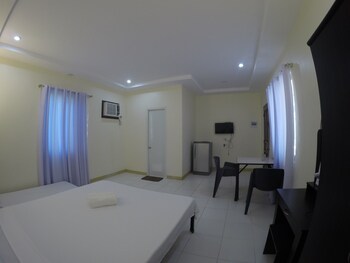 almira diving resort