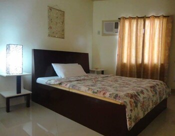 almira diving resort