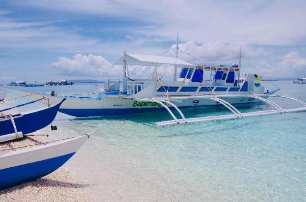 almira diving resort