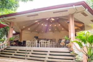 almira diving resort