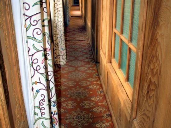 yadgaar houseboats