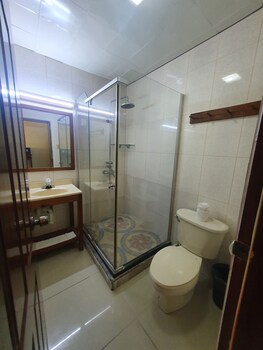 caye caulker plaza hotel