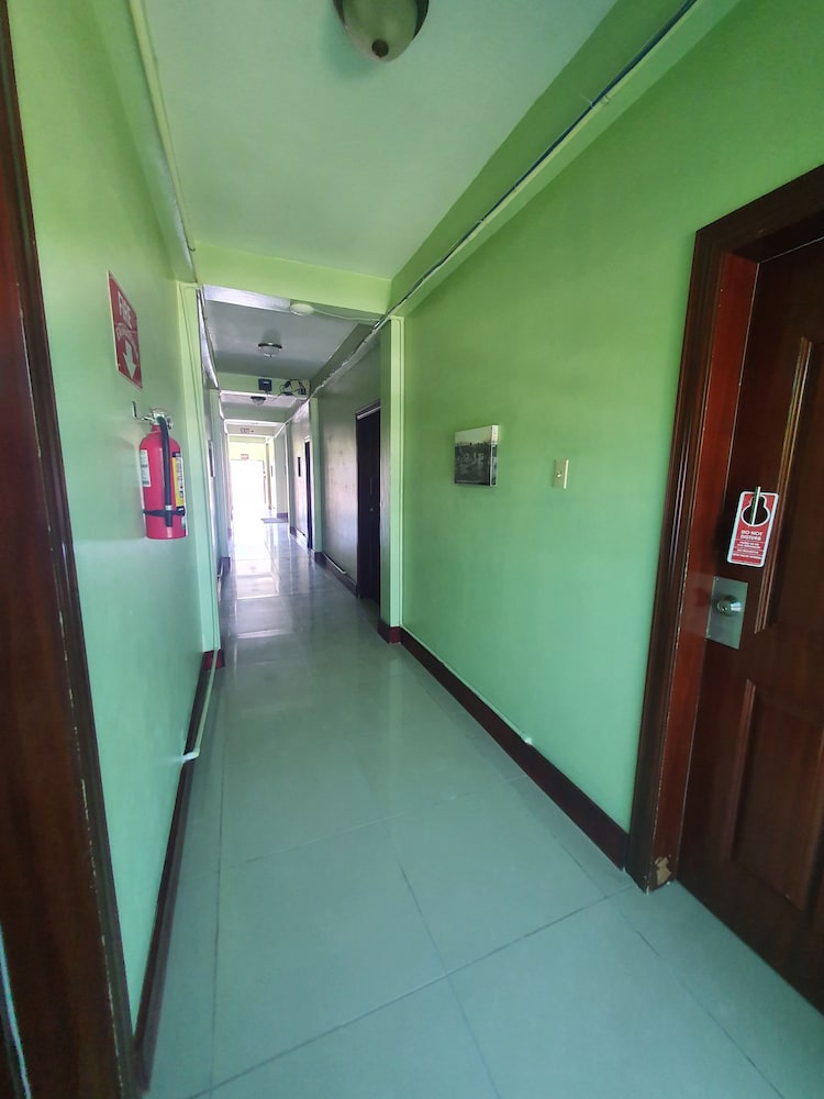 caye caulker plaza hotel