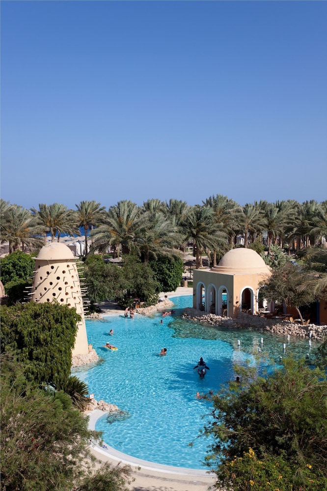 the grand makadi