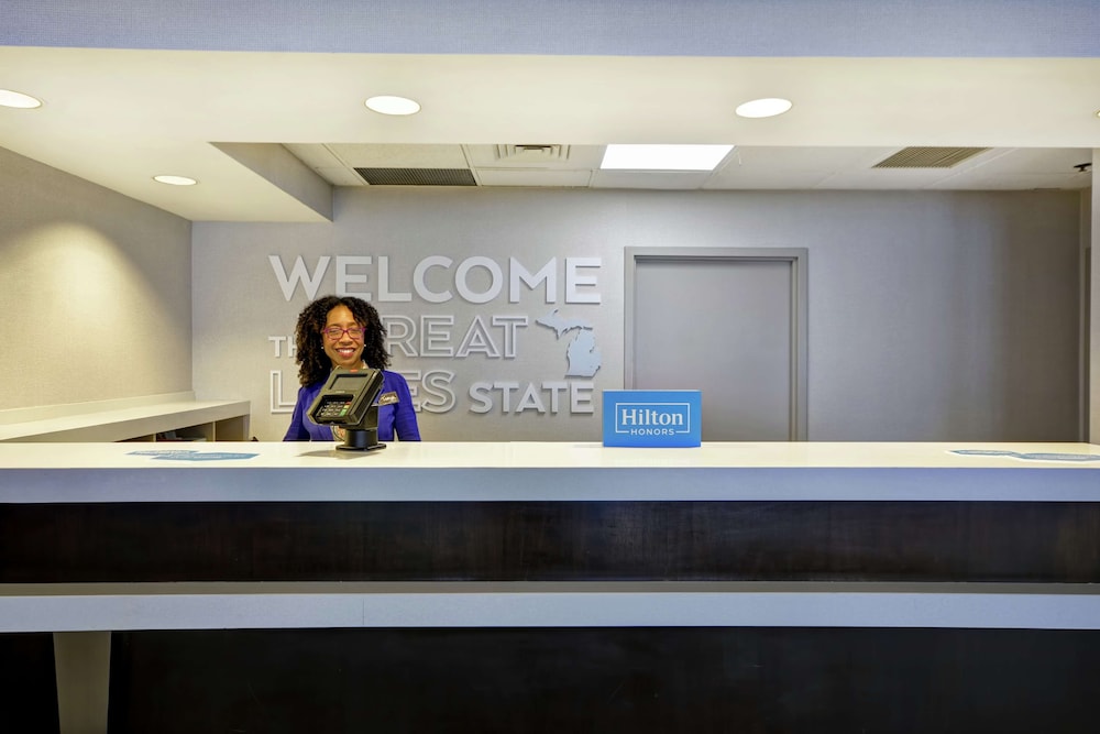 hampton inn detroit madison heights south troy