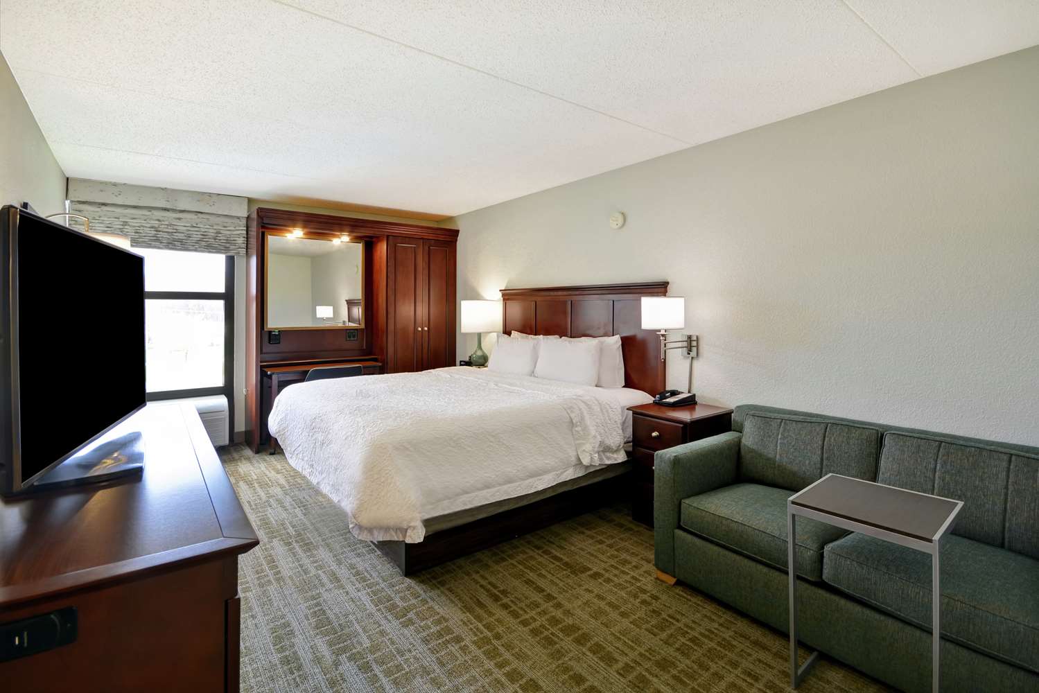 hampton inn detroit madison heights south troy