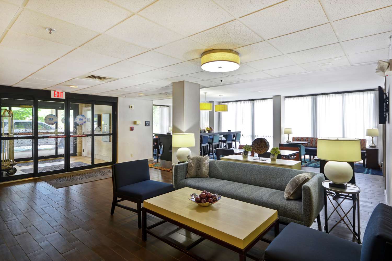 hampton inn detroit madison heights south troy