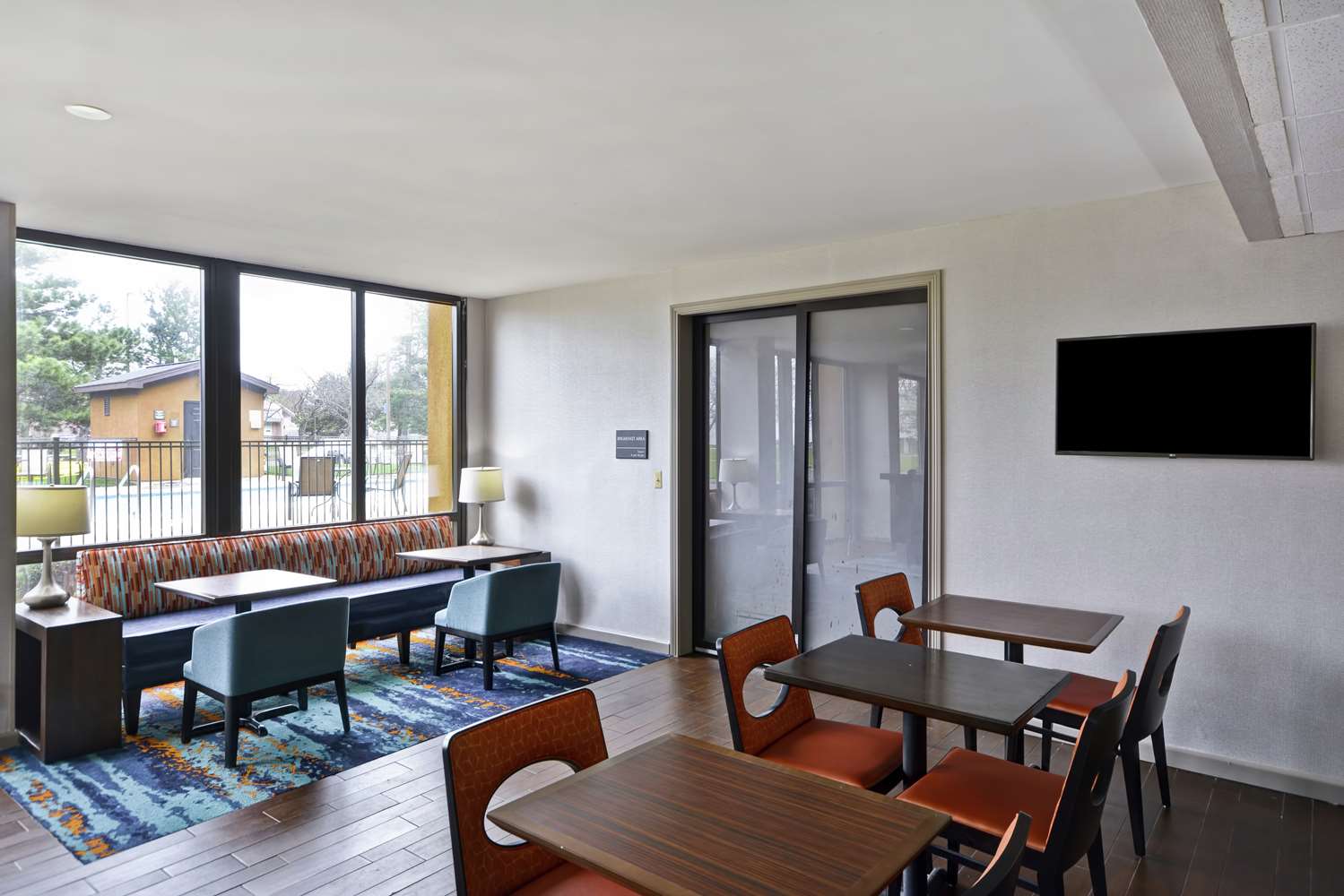 hampton inn detroit madison heights south troy