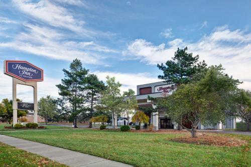 hampton inn detroit madison heights south troy