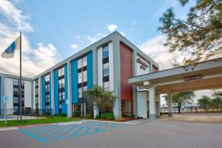 hampton inn detroit madison heights south troy