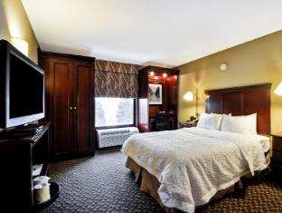 hampton inn detroit madison heights south troy