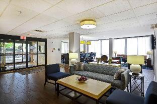 hampton inn detroit madison heights south troy