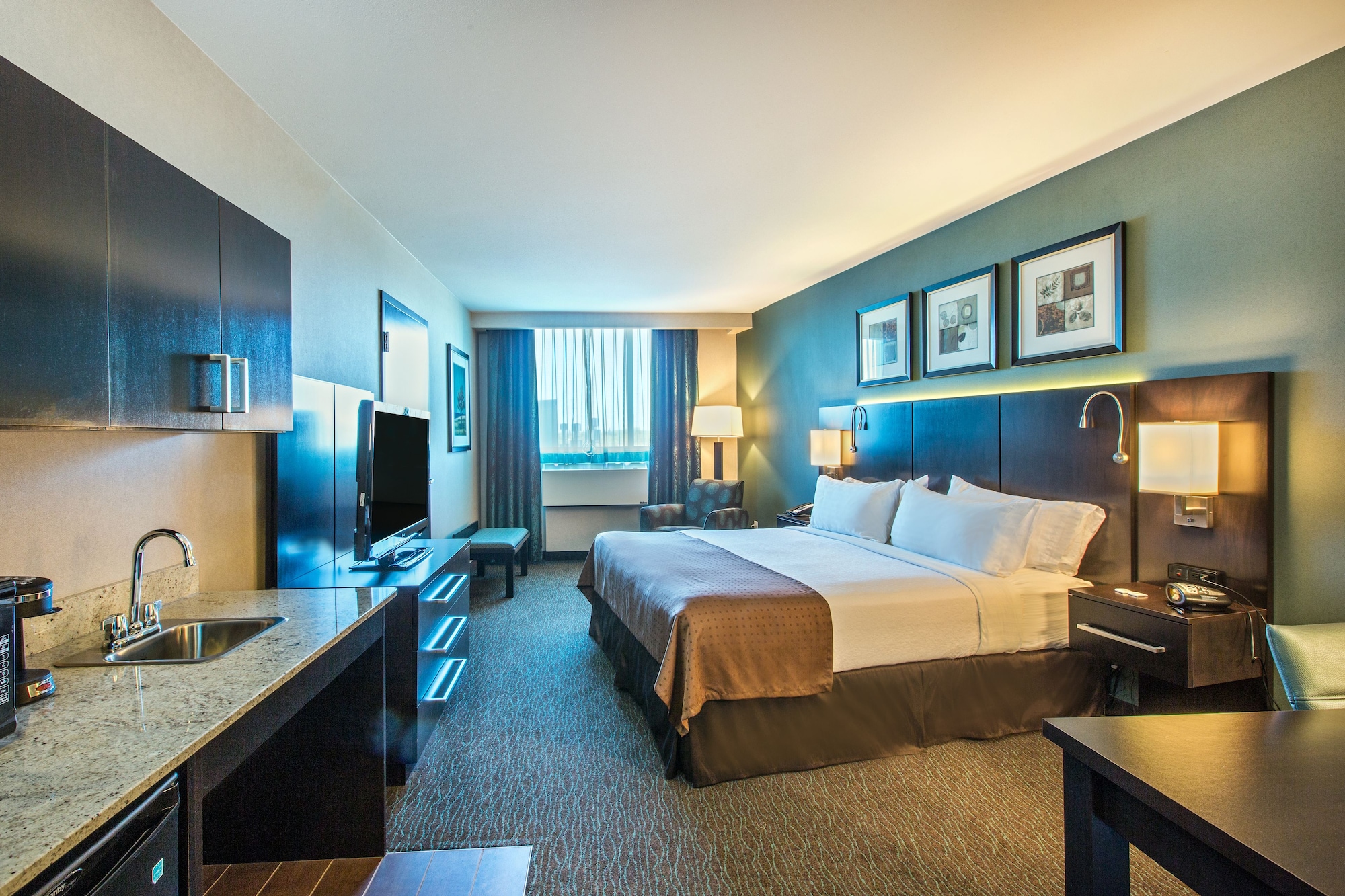 holiday inn hotel and suites saskatoon downtown an ihg hotel