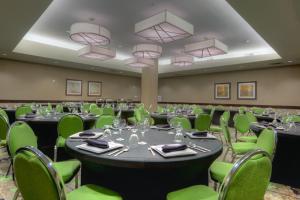 holiday inn hotel and suites saskatoon downtown an ihg hotel