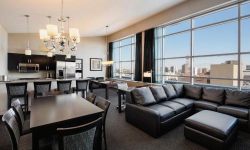 holiday inn hotel and suites saskatoon downtown an ihg hotel