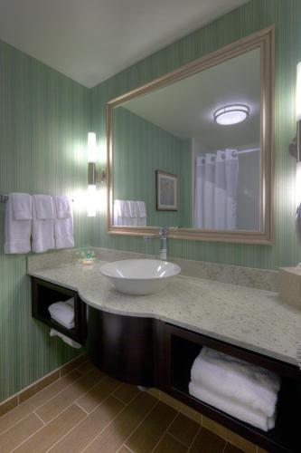 holiday inn hotel and suites saskatoon downtown an ihg hotel