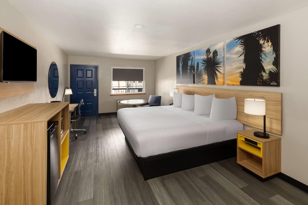 desert inn