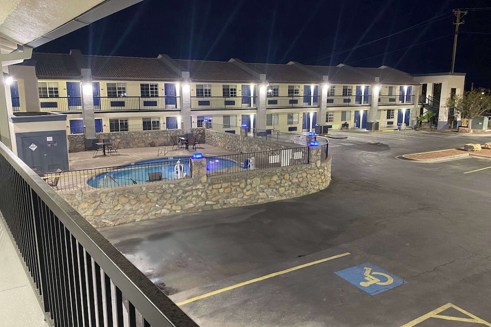 desert inn