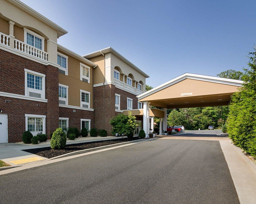comfort inn and suites orange montpelier