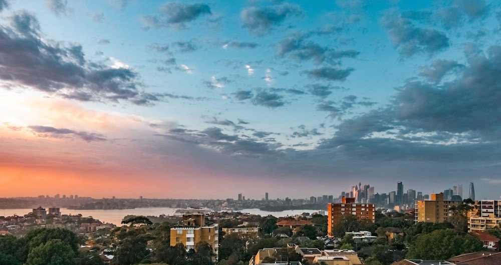 park regis concierge apartments