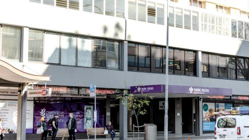 park regis concierge apartments