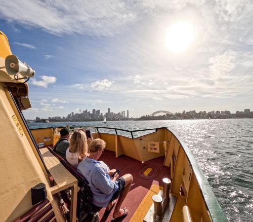 park regis concierge apartments