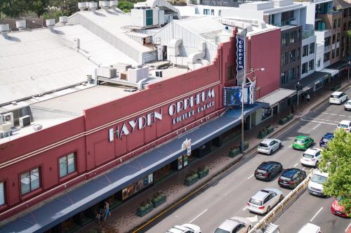 park regis concierge apartments