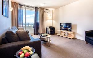 park regis concierge apartments