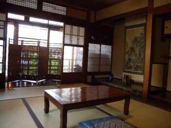 guesthouse kingyoya hostel