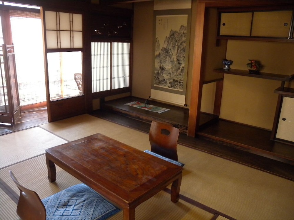 guesthouse kingyoya hostel