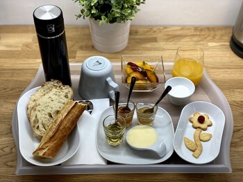 au 10 bed and breakfast