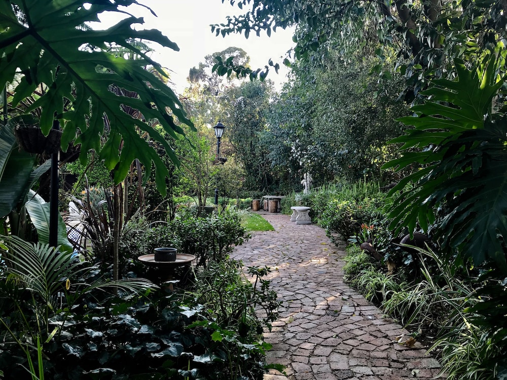 pepper tree bnb