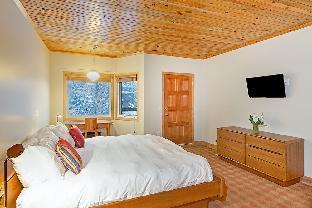 ice house suites and condominiums