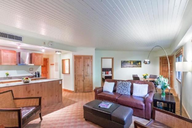 ice house suites and condominiums