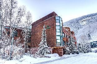 ice house suites and condominiums
