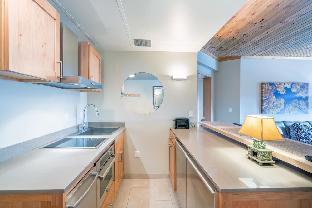 ice house suites and condominiums