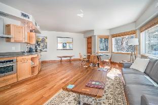 ice house suites and condominiums