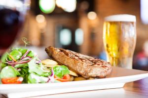 nightcap at keysborough hotel