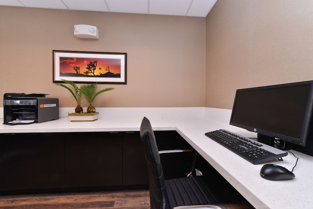 holiday inn express and suites indio coachella valley