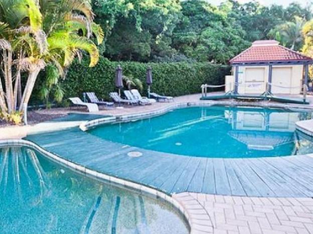 aqualuna beach resort