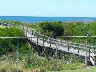 aqualuna beach resort