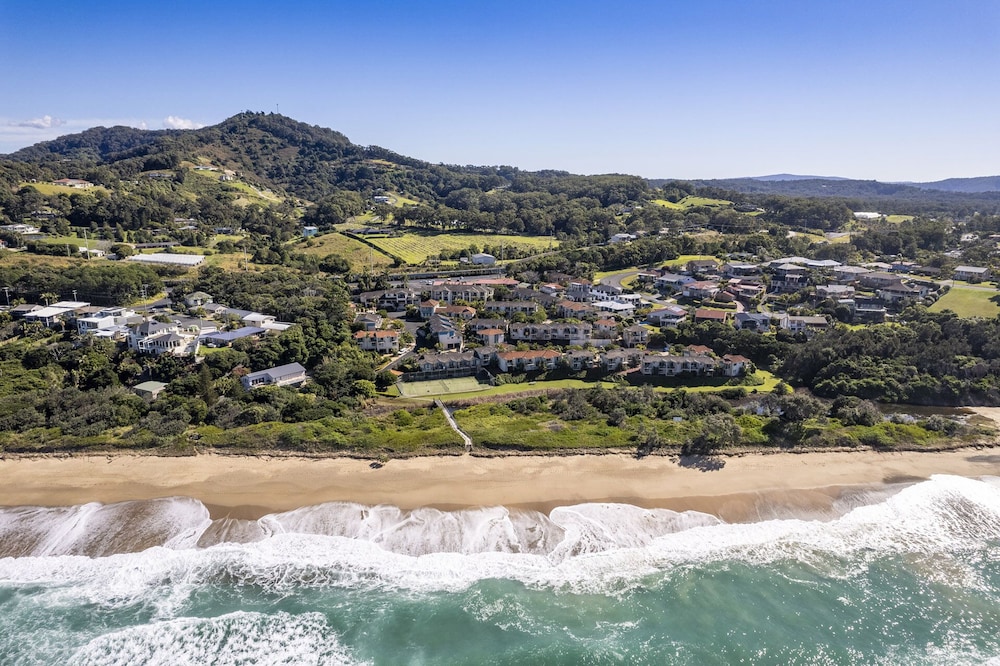 aqualuna beach resort