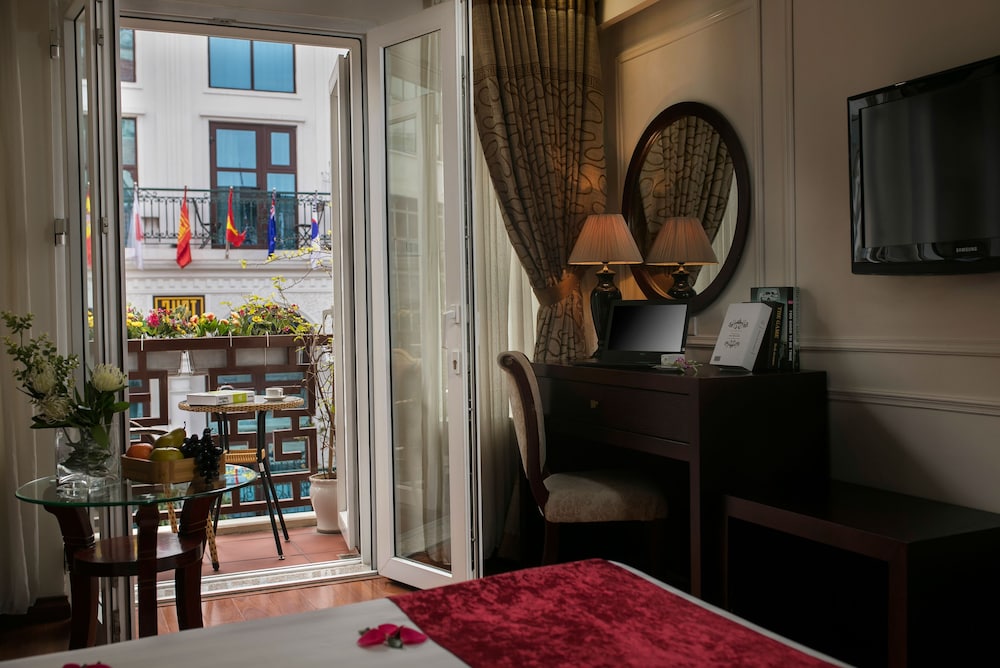 paradise boutique hotel
