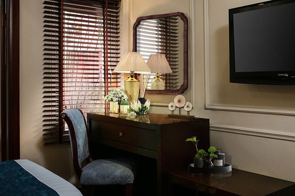 paradise boutique hotel