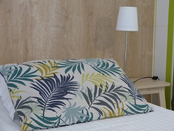 Villa Thebaide Chambres D'hotes,250 Rue Albert Camus,3 star