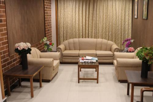 orchid lords eco inn gangtok