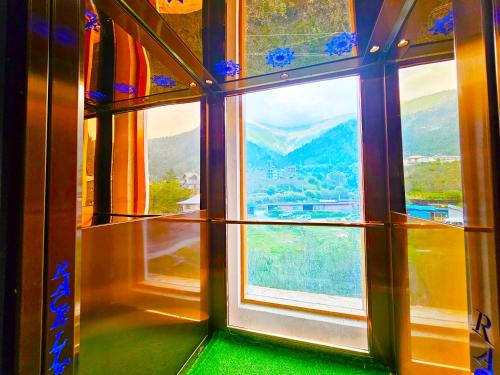 hotel marina heights