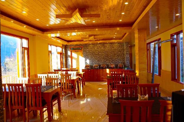 hotel marina heights