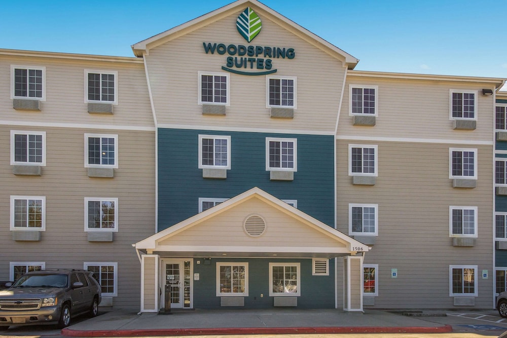woodspring suites houston la porte
